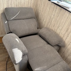 【取引完了】【無料】リクライニングチェア　早い者勝ちの画像