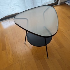 サイドテーブルの画像