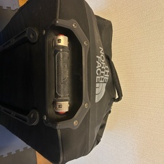 THE NORTH FACE スーツケース　タイヤ不具合ありの画像