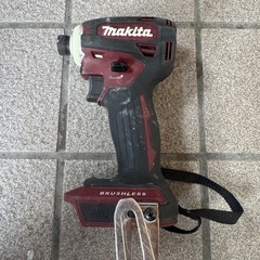 【マキタ】18vインパクト充電器付きの画像