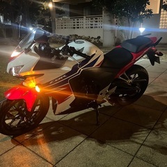 HONDA CBR 400Rの画像