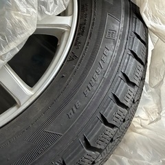 スタッドレスタイヤ　ホイール付きの画像