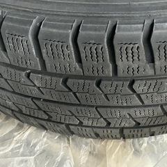 スタッドレスタイヤ　ホイール付きの画像