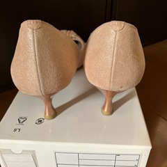 銀座カネマツ　パンプスの画像