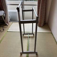 パイプハンガーの画像