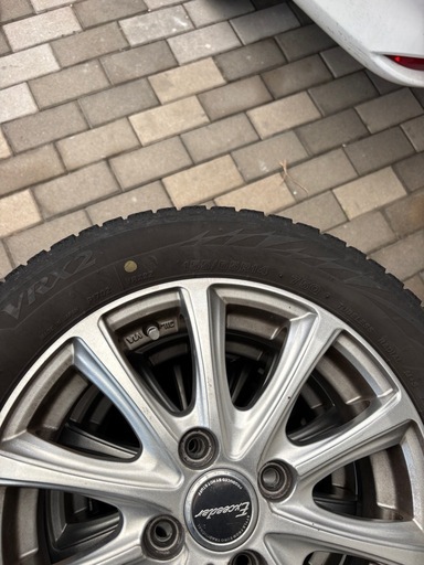 受付終了します。スタッドレスタイヤ軽自動車サイズ4本セット