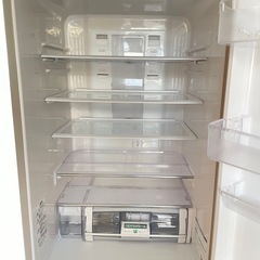 HITACHIの冷蔵庫　R-K370EVの画像