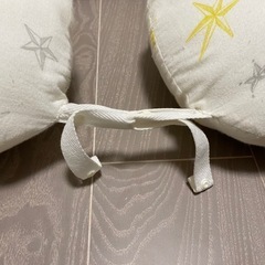 【たまひよSHOP】授乳クッションになる妊婦さんの抱き枕・ロング　スター柄の画像