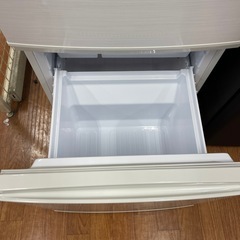 2ドア冷蔵庫 SHARP SJ-D14E-W 2019年製の画像