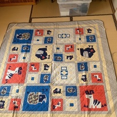 キルトの敷物　リバーシブルの画像