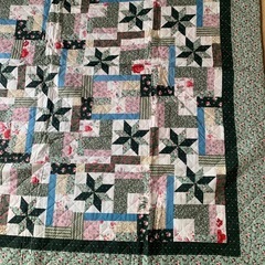 キルトの敷物　リバーシブルの画像