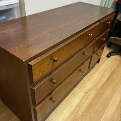 三段チェストの画像