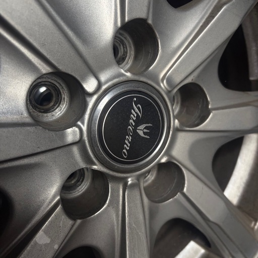 スタッドレスタイヤ 4本セット  185/60R15