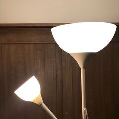 引き取りに来ていただける方限定です！IKEAフロアライトの画像