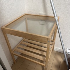 サイドテーブルの画像