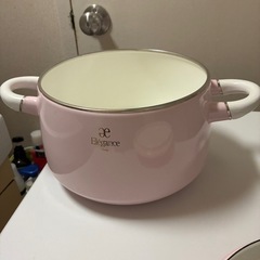 エレガンスホーロー鍋の画像
