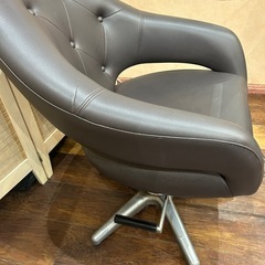 美容室用　　セット椅子の画像