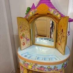 ラプンツェルドレッサーの画像