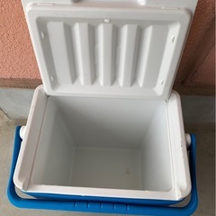 コールマン クーラーボックスの画像