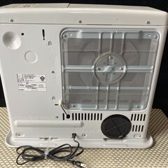 決まりました！★コロナ 石油ファンヒーター FH-G4616BY(W) ホワイト 2016年製 木造 12畳まで コンクリート 17畳まで よごれま栓 7.2Lタンク 動作品 現状品 の画像