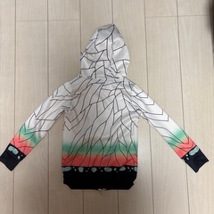 胡蝶しのぶパーカーの画像