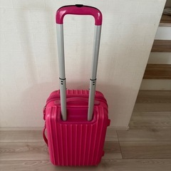 キャリーケース　スーツケース　旅行の画像