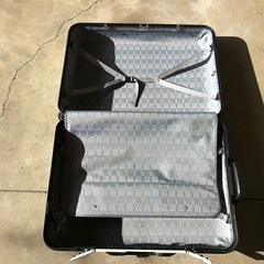 大型スーツケースの画像