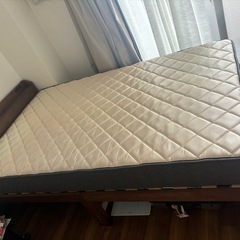 【2025年8月購入新品】ベッド　マットレスの画像
