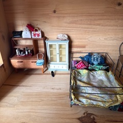 家具付リカちゃんハウス　木製　夢のドールハウス　引き取りのみ　　　の画像