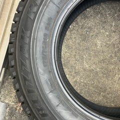 ブリヂストンスタッドレス2本の画像