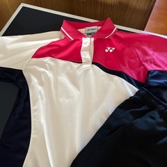 ヨネックスバトミントンウェアセットの画像