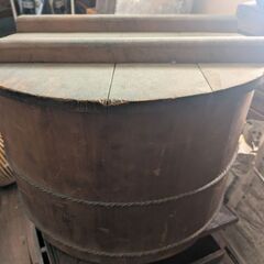 桶　4つ　大きさ違い　の画像