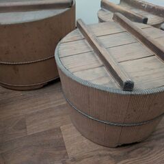 桶　4つ　大きさ違い　の画像