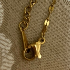 保管品、ジルコニアゴールド色ネックレスペンダントの画像