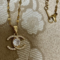 保管品、ジルコニアゴールド色ネックレスペンダントの画像