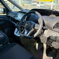 H28年式　セレナ　ハイウェイスタープロパイロットEDT　純正9インチナビ　フリップダウンの画像