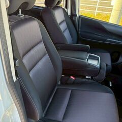 H28年式　セレナ　ハイウェイスタープロパイロットEDT　純正9インチナビ　フリップダウンの画像