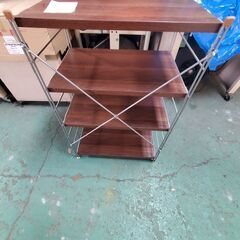 棚　スチールユニットシェルフ　中古品　木製棚板４段　③ 　引き取りまたは近隣配送可（実費）の画像