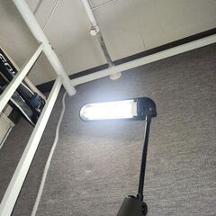 勉強机のライトの画像