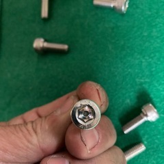 【新品】六角穴付きボルト　M8×20 100本の画像