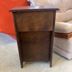 12/25まで店頭商品一部を除き半額クリスマスSALE!!開催中　サ2512-187 カリモク ロコニアシリーズ 電話台 マガジンラック オールドカリモク ヴィンテージ キズ汚れ有りの画像