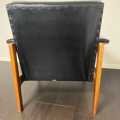 カリモク アンティークチェア 1人用 レザー　の画像