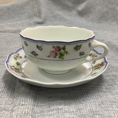 フッチェンロイターのカップ&ソーサーの画像