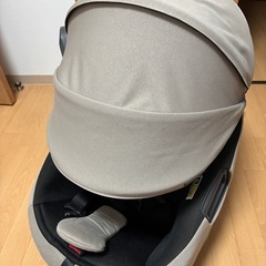 【お話中】conbi  THE S チャイルドシートの画像