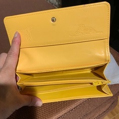 金運アップ黄色い財布の画像