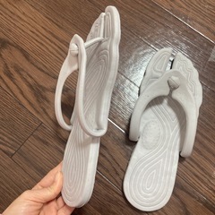 組み立て　スリッパの画像