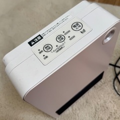 ホワイトセラミックファンヒーター 600W/1200Wの画像