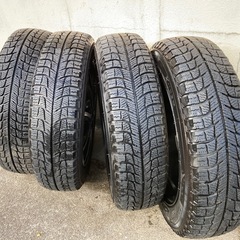 スタッドレスタイヤホイールの画像