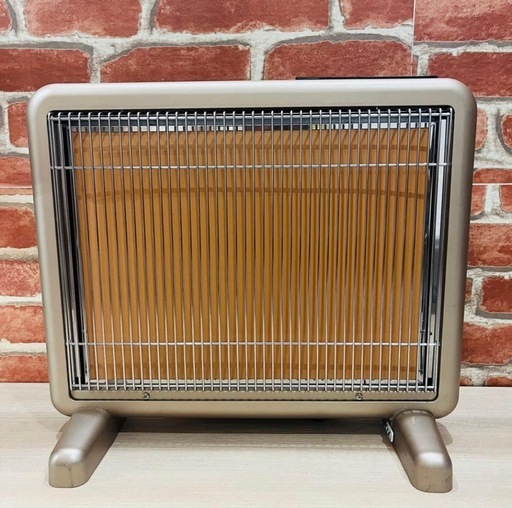 サンルミエ】遠赤外線暖房器 E800L-TM2 (たかぷれみあむ) 西笠松の季節