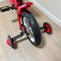  【価格相談可】12インチ かじとり付き自転車 三輪車の画像